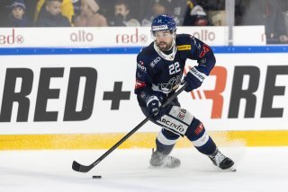 Julien Privet (HCC), lors de la finale de National Cup Men 2024/2025 de hockey sur glace entre le HC La Chaux-de-Fonds et les GCK Lions.